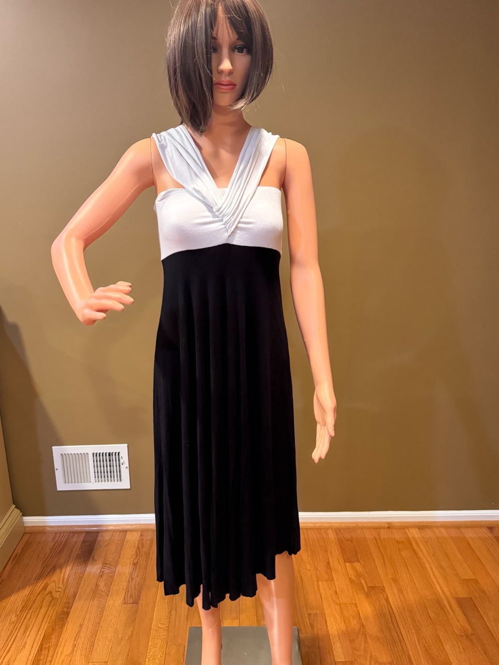 Elan Black and White Midi Dress